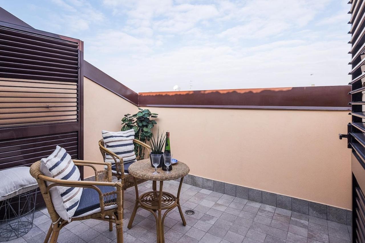 Realkasa Train Plaza Apartment Bolonia Exterior foto